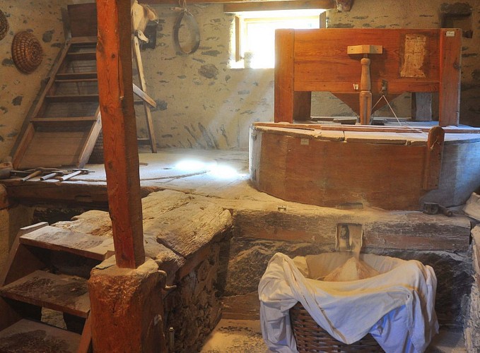 PR89 - Le poligou, le balcon de Palau