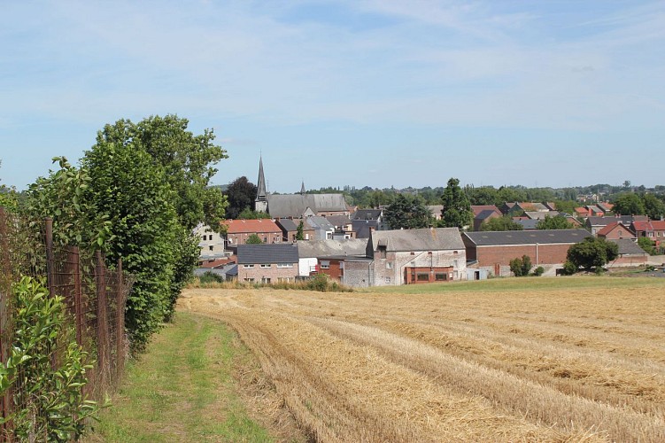 View over the church of Leernes in Fontaine-l'Evêque