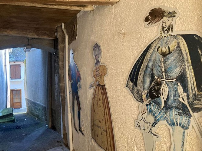 Galerie de portait dans le passage des consuls