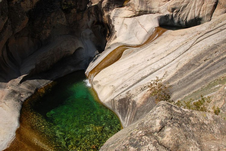 Corse- Région Bavella- Ruisseau Purcaraccia et Punta Lunarda [septembre 2011]