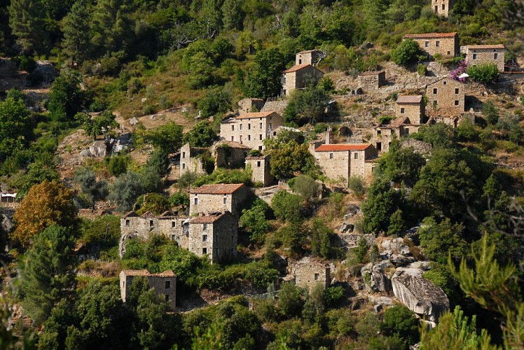 Corse- Région Cinarca- Village abandonné de Muna