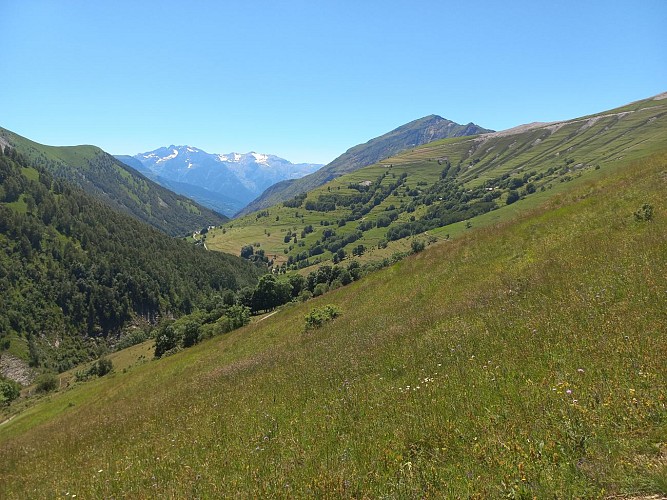 Trilha de descoberta "À la rencontre des Bessats" - Caminhada a partir de Besse-en-Oisans