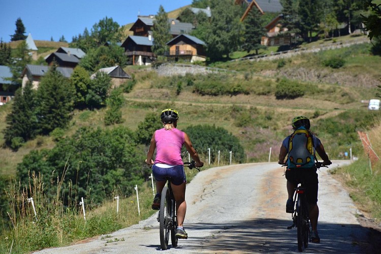 Met de e-bike rondom de 2 Villards