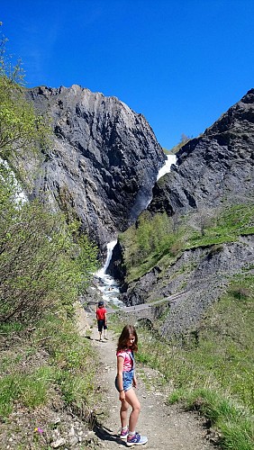 Sentier de la cascade de Pont Ferrand