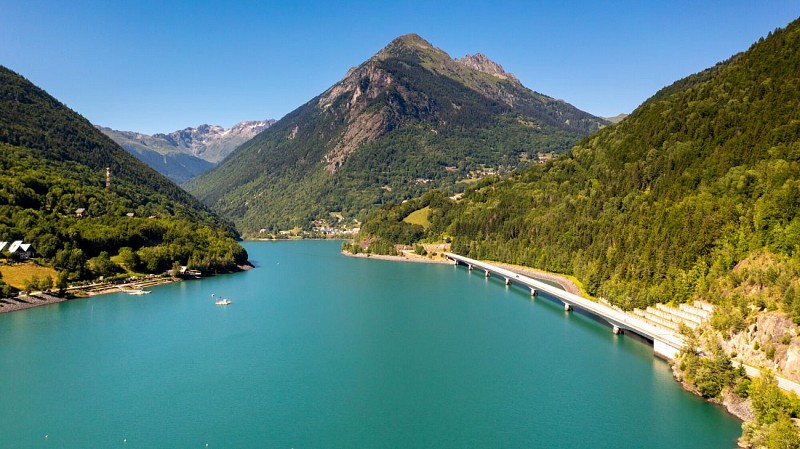 De oevers van het Lac du Verney - Wandeling vanaf het VVV-kantoor_Allemond