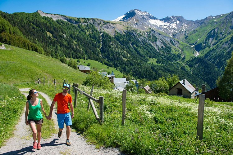 Villard-Reymond > La croix du Carrelet - hiking