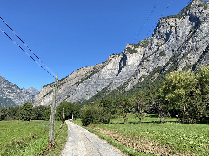 Les 3 ponts via Essoulieux en Bassey - Wandeling vanuit Le Bourg-d'Oisans