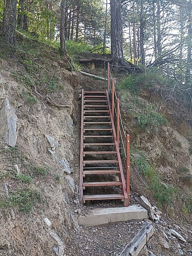 Chemin historique d'Oulles - Hike from La Paute (Bourg-d'Oisans)