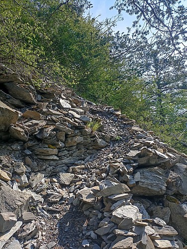 Chemin historique d'Oulles - Hike from La Paute (Bourg-d'Oisans)