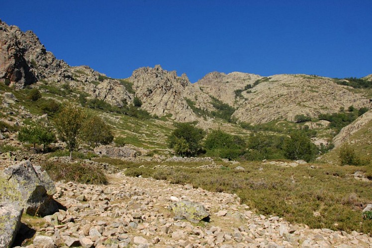 Corse- Région Niolo/Massif Bianco/Verdatu- Lacs de Lancone: Ghiarghe Rosse, Occhi Neri, Maggiore [août 2012]