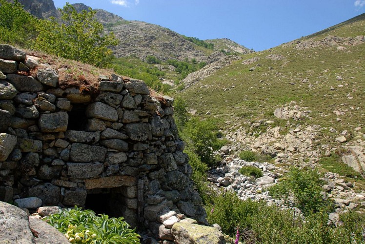 Corse- Région Niolo/Massif Bianco/Verdatu- Lacs de Lancone: Ghiarghe Rosse, Occhi Neri, Maggiore [août 2012]