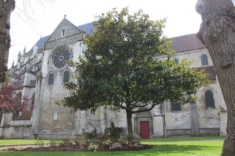 L'église Saint-Etienne - Parcours Beauvais