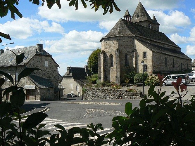 Vers les contreforts du Cantal