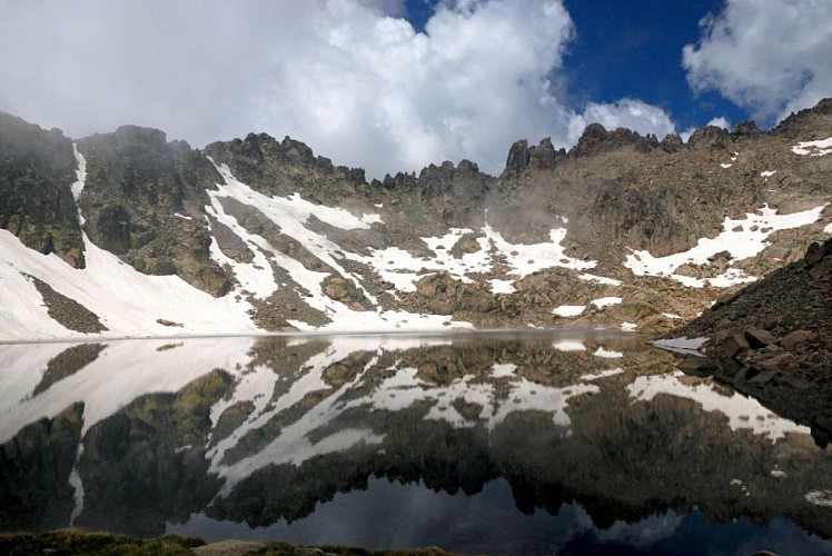 Corse- Région Cortenais/Massif Rotondo-Lac de Betaniella [Neige- Juillet 2010]