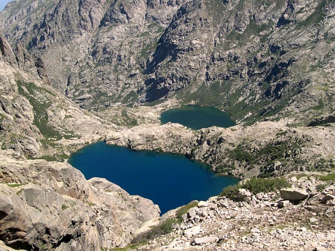 Corse- Région Cortenais/Massif Lombarduccio- Brèche de Goria-Crête Capitello/Alle Porta-Capitello-Melo [août 2004]