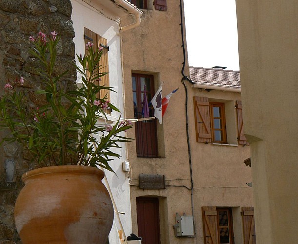 Corse- Région Cortenais/Popolasca- Arche de Castiglione [juin 2007]