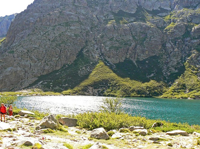 Corse- Région Cortenais/Massif Lombarduccio- Lacs de Rinella par Melo et Capitello [juin 2007]