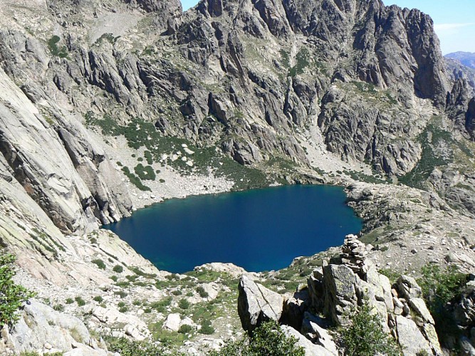 Corse- Région Cortenais/Massif Lombarduccio- Lacs de Rinella par Melo et Capitello [juin 2007]