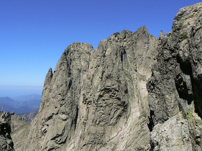 Corse- Région Cortenais/Massif Lombarduccio- Lacs de Rinella par Melo et Capitello [juin 2007]