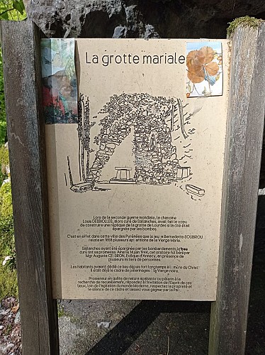sentiero: dalla cappella dell'Immacolata Concezione alla grotta mariana di Lévaud