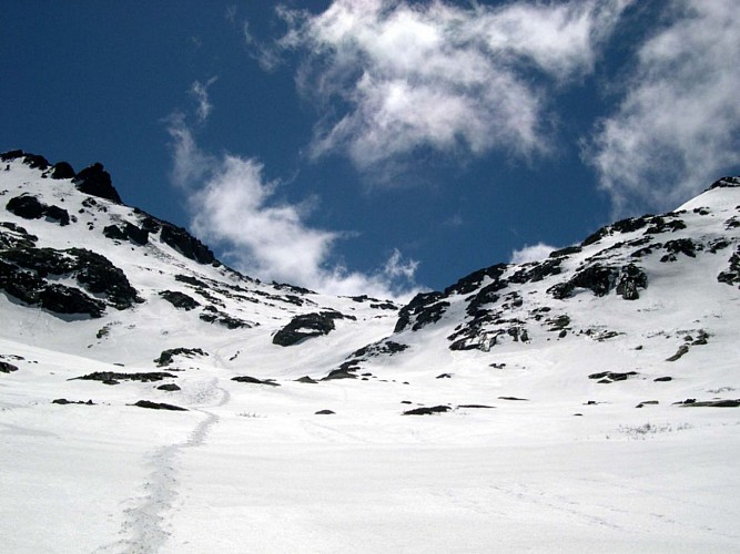 Corse- Région Cortenais/Massif Lombarduccio- Sortie Neige Melo-Bocca Soglia-Melo-Capitello [avril 2005]