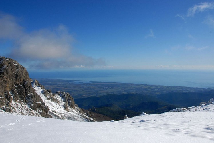 Corse- Région Fiumorbo/Massif Dell'Oro- Col d'Oru- Crête Dell'Oro- Poule Verde [Neige- Novembre 2009]