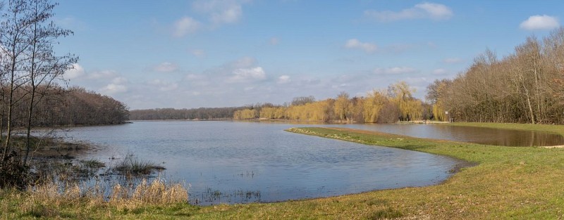 Vieux Jonc-Rundweg in St Paul de Varax