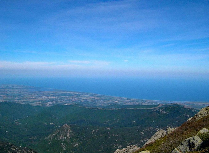 Corse- Région Fiumorbo- Col de Verde- Refuges Usciolu via Prati- Cozzano [mai 2006]