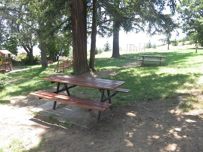 Aire de pique-nique du parc du Peu
