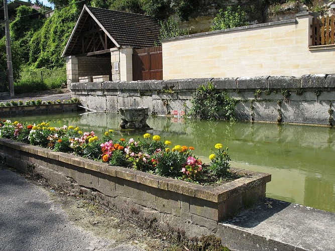Lavoir et abreuvoir_Saint-Vaast-lès-Mello