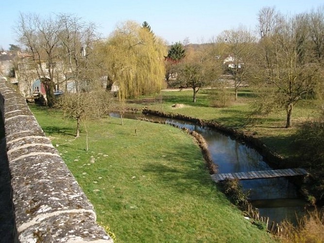 La Nonette vue du Rempart médiéval