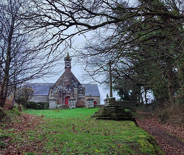 Débouché sur la chapelle