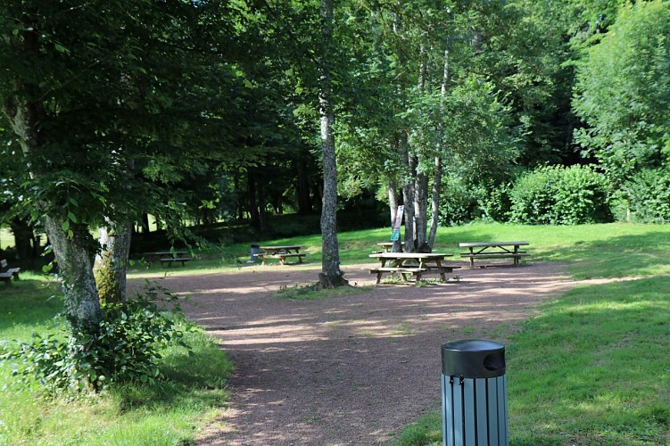 chaintre-aire-pique-nique-randonnee-anthony-jailloux-macon-sud-bourgogne-0911