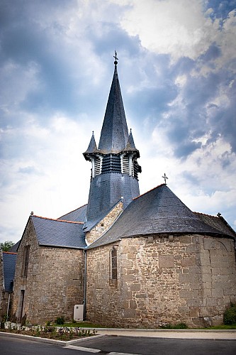 Eglise Notre Dame-Chauvigné-stenphoto.fr
