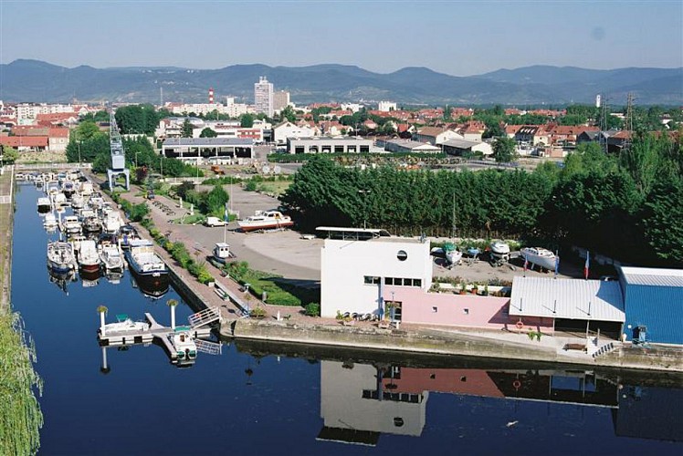 Colmar Canal cycle route