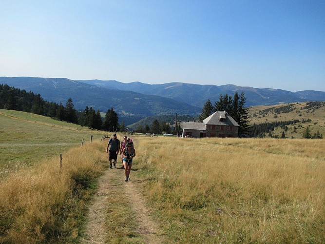 Randonneurs près du sommet du Petit Ballon