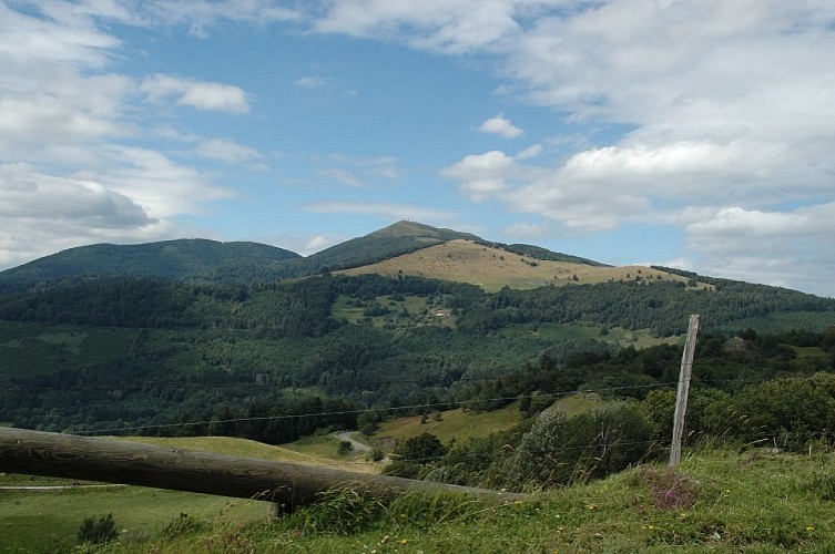 Vue du Grand Ballon lors d'une pause en VTT