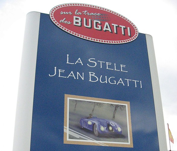 Totem Bugatti à Duppigheim