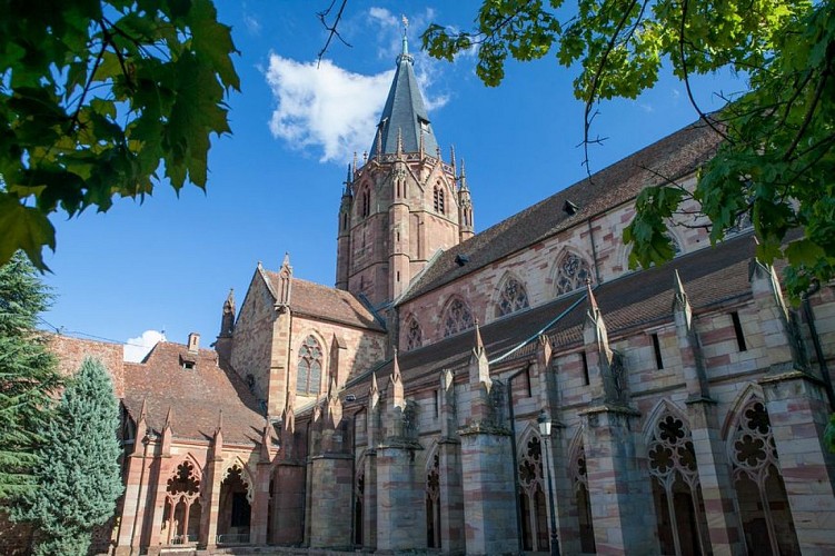 L'Abbatiale Saints Pierre et Paul