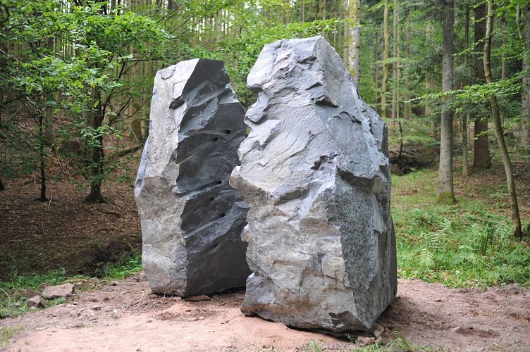 Circuit rando B11 : Le sentier de sculptures - Roche solaire 1