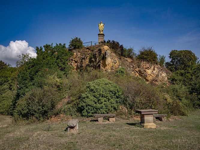 Colline du Horn et Statue du Sacré-Coeur