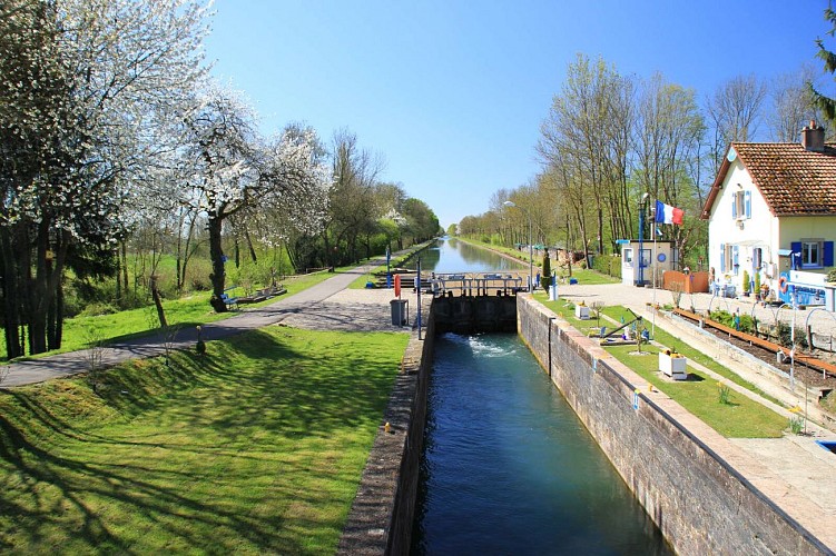 Canal du Rhône au Rhin cycle route (Northern branch)