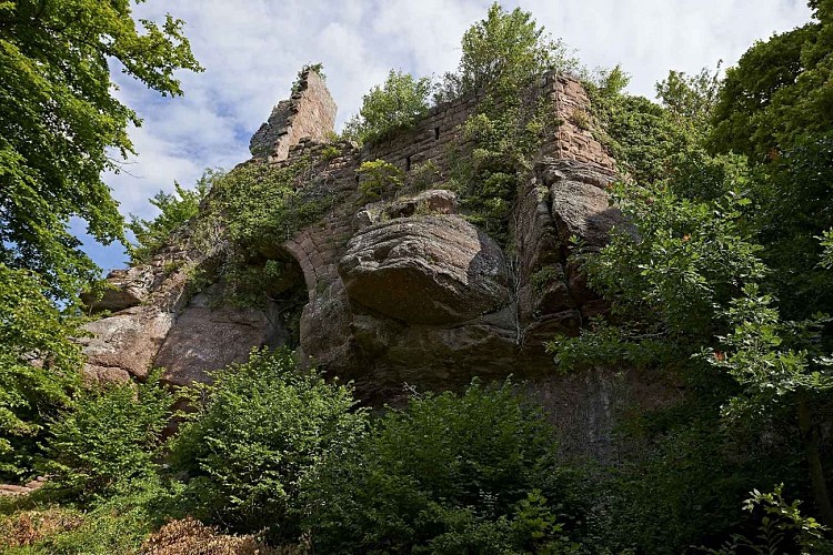 Ruines du château de Guirbaden à Mollkirch