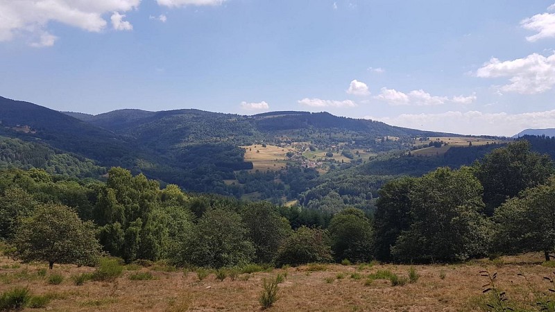 Outdoor stroller circuit C02: around the col de la Perheux