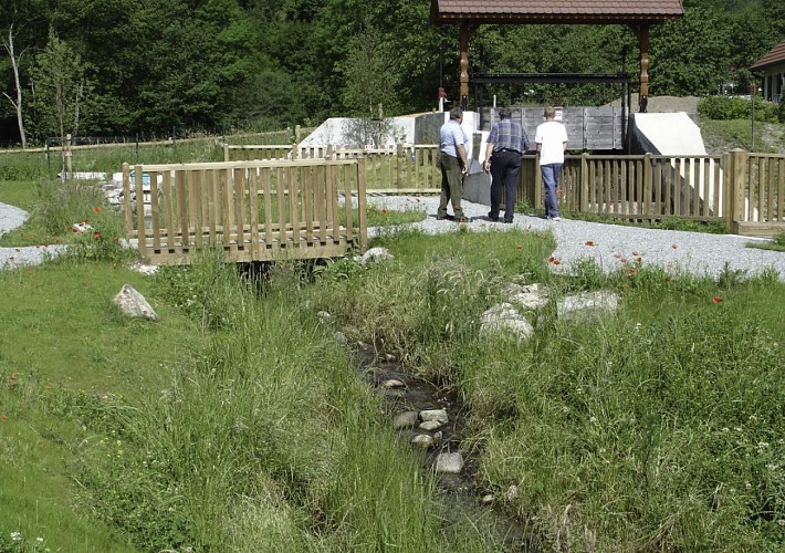 Ruisseau pédagogique: A l'école de l'eau