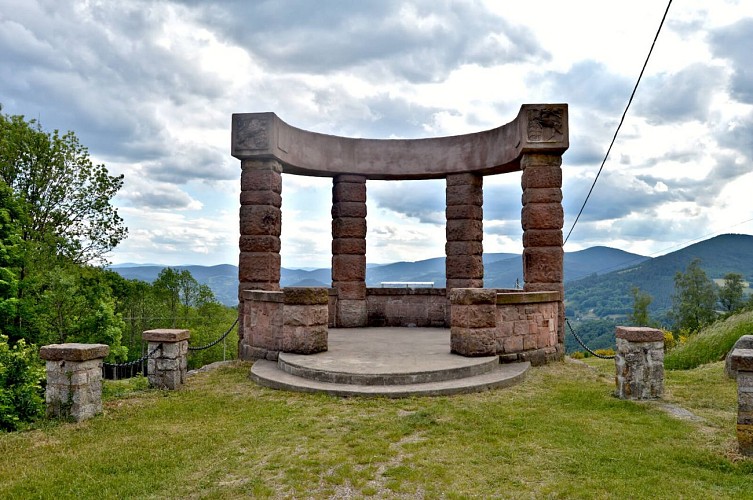 Hiking tour - the ascent to the lookout point of the Col de Fréland