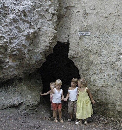 Entrée de la Grotte des nains