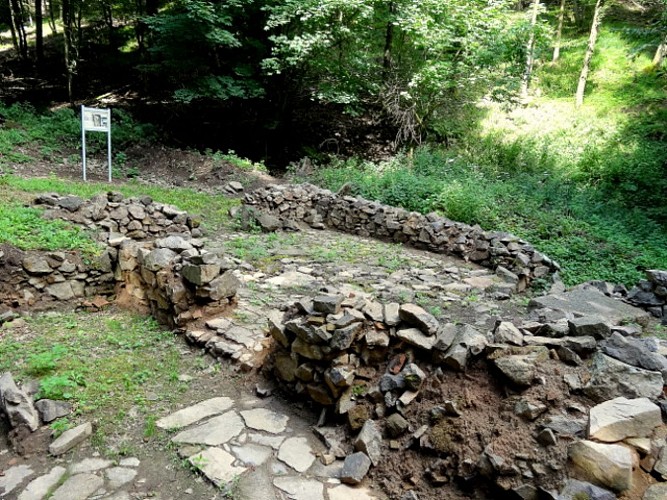 Les ruines de la maison de l'ermite de Steinbach