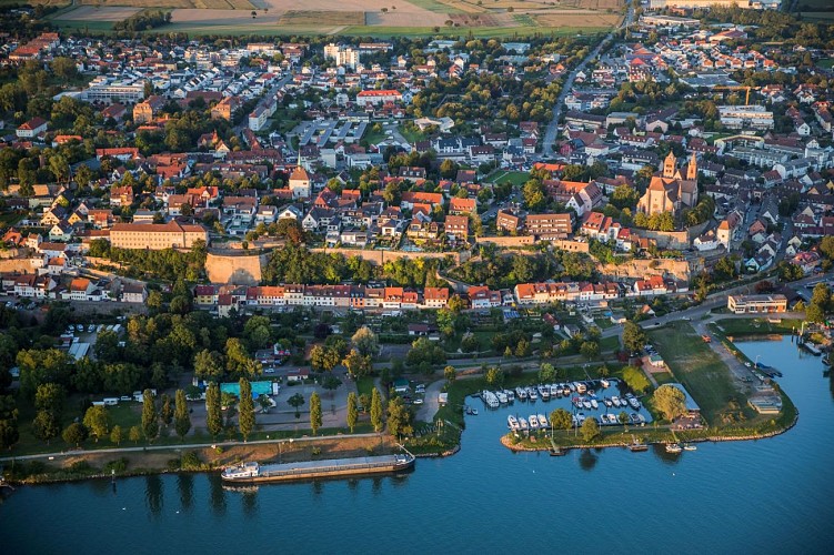 Throught two countries - Neuf-Brisach to Breisach