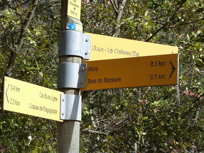 Les Rouvières, l'entrée des forges de Lioux